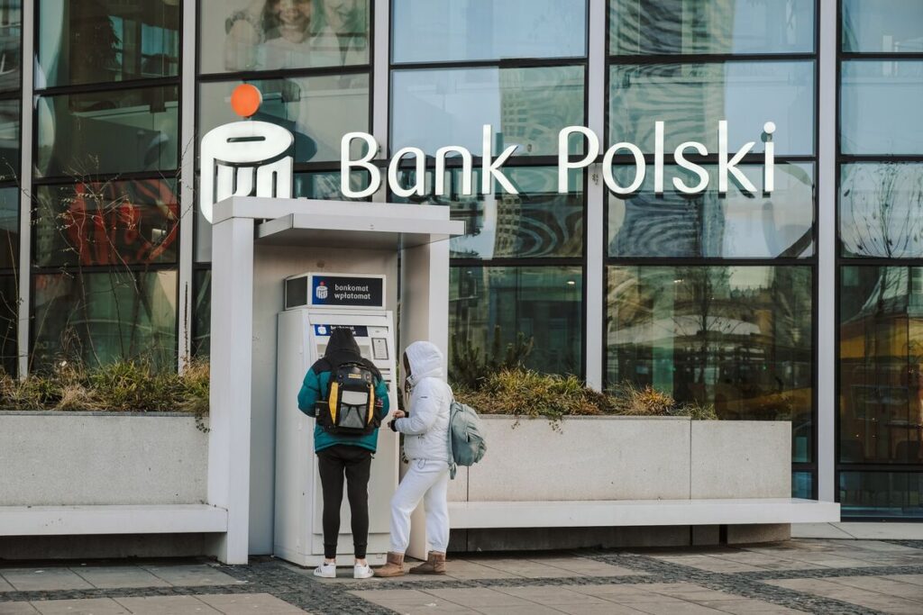 PKO Bank Mulls More Sales of Covered Bonds to Retail Investors